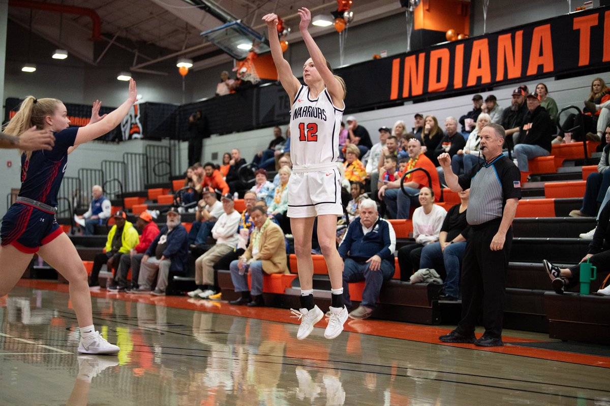 INTechWBB's tweet image. It’s Throwback Thursday and this week we take it back to our home game vs Cleary in February where we got to celebrate Dr. Walls retirement, our alumni, and finish the day off with a 70-42 win over the Cougars🏀🖤🧡