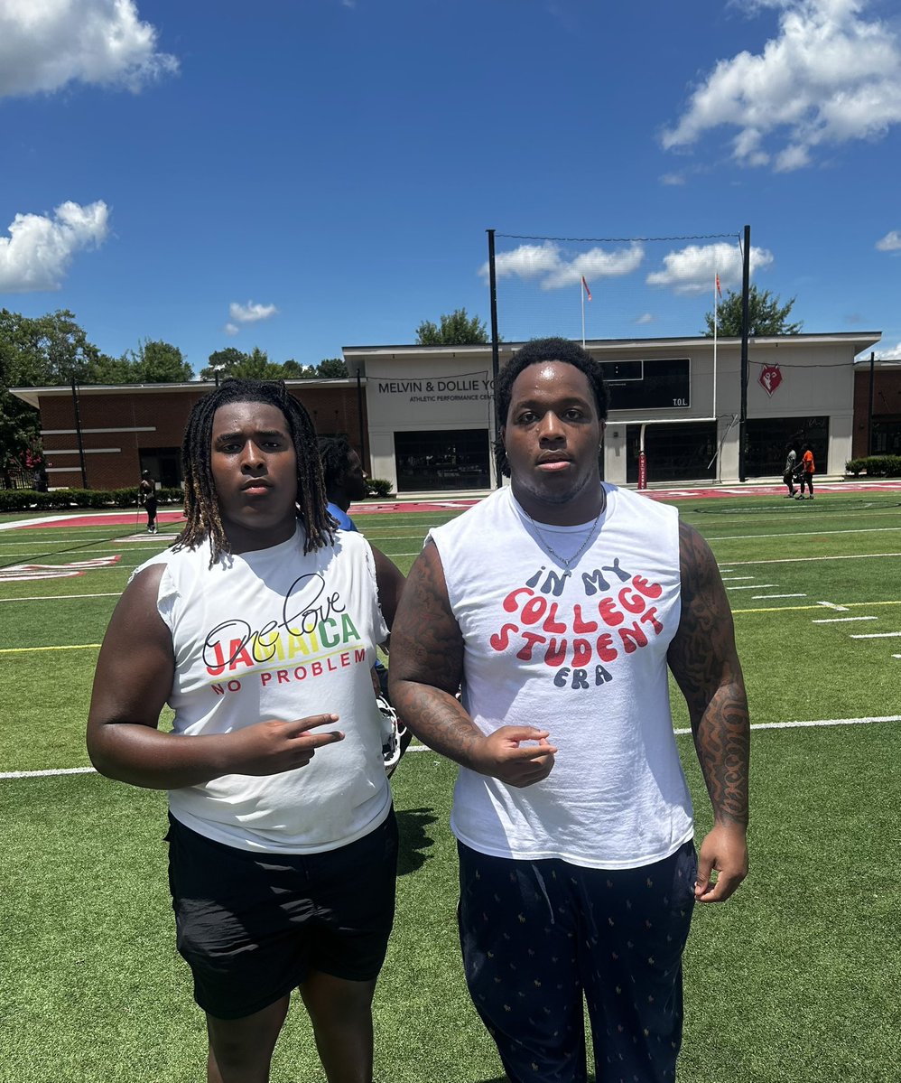 dtb_dame1's tweet image. Had a great time at @Newberry_FB camp
@JaydonEason @CoachJuwanMoye 
@CoachKnightNC @CoachNorman_SV