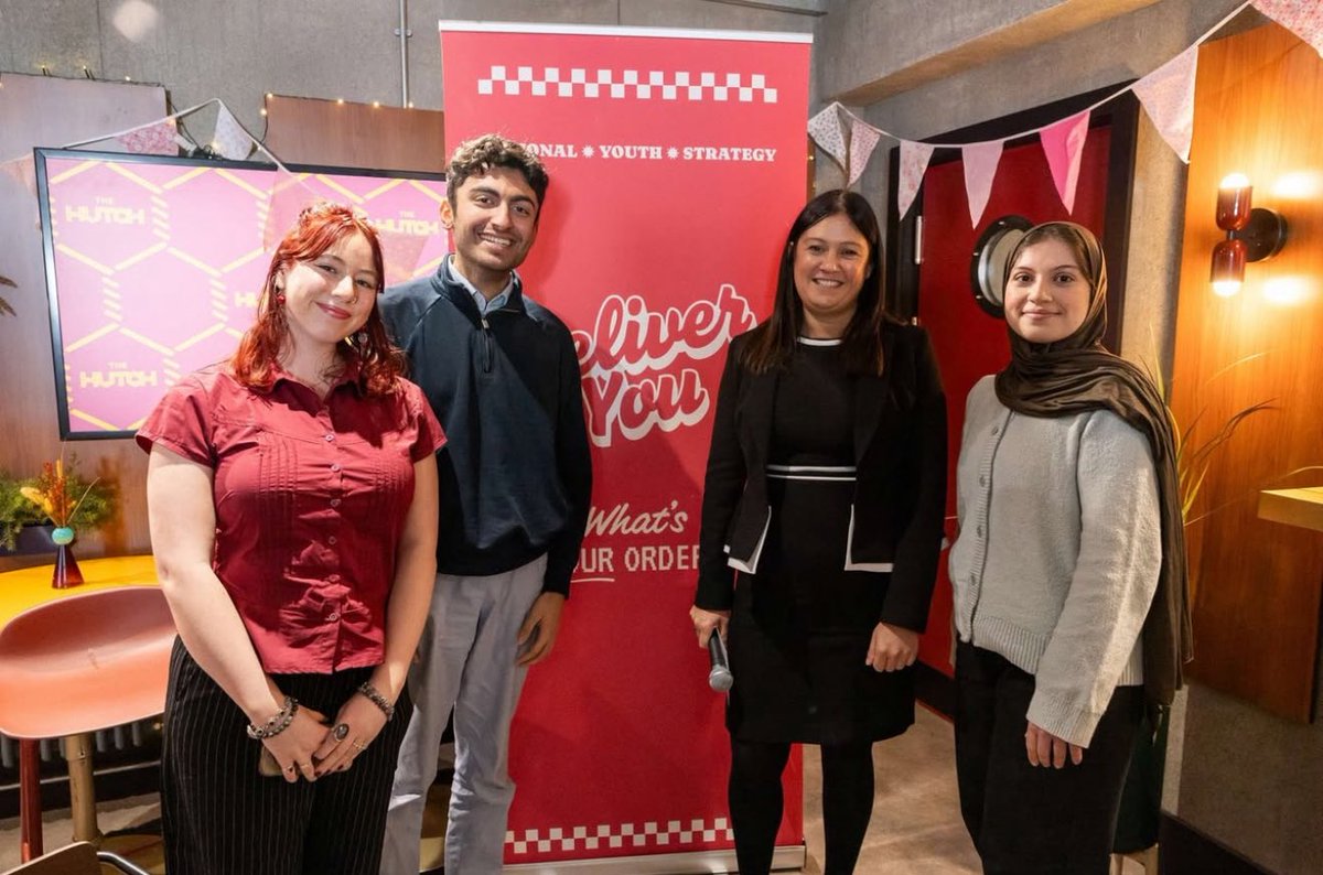 metecoban92's tweet image. In just 12 months, @MyLifeMySay:
✅ Registered 488,846 young voters through #GiveAnX
🗣️ Worked with @DCMS to launch the consultation for the National Youth Strategy
🗳️ Launched the V16 campaign and worked with @MHCLG to announce the lowering of the voting age
So, so, so proud!