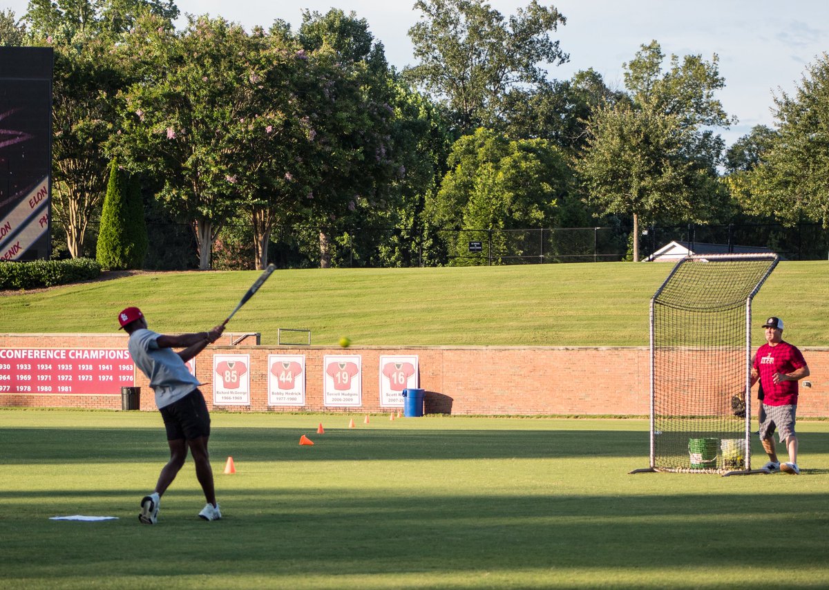 ElonFootball's tweet image. Swinging for more than 7 years strong!
Last night, the 7th Annual Home Run Derby brought out the power, the laughs, and the brotherhood.
#PhoenixRising | #AED