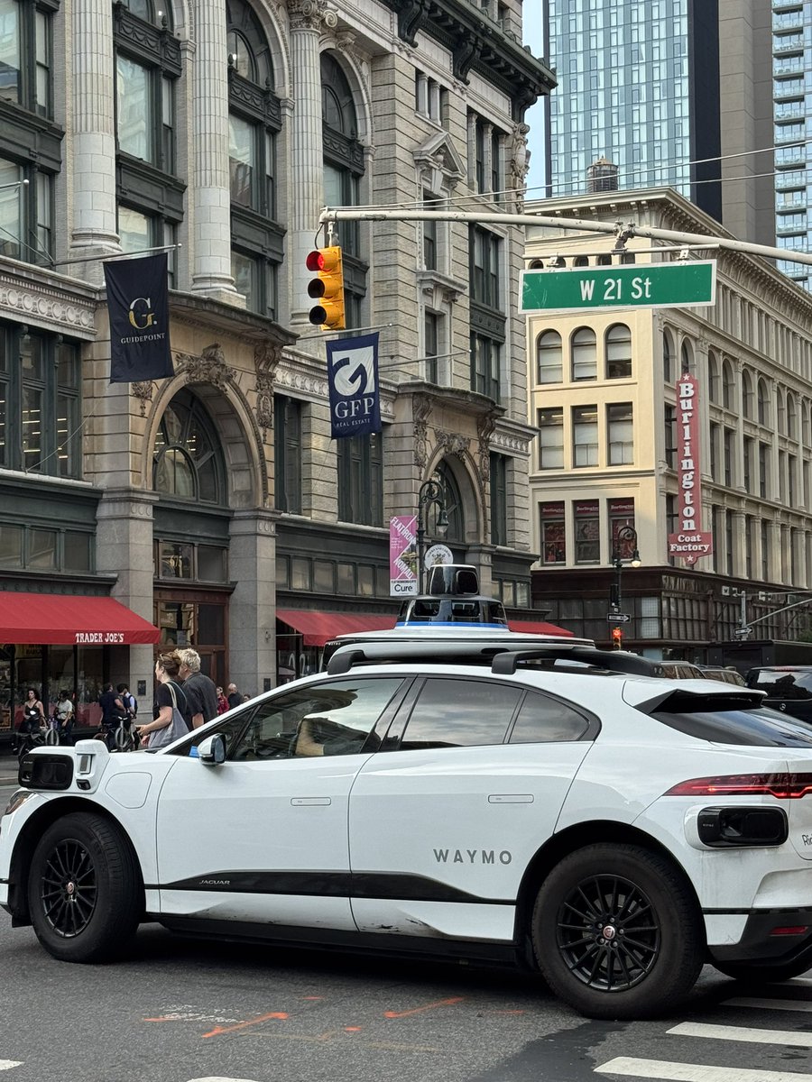 JFinnyc's tweet image. . @Waymo in nyc soon?