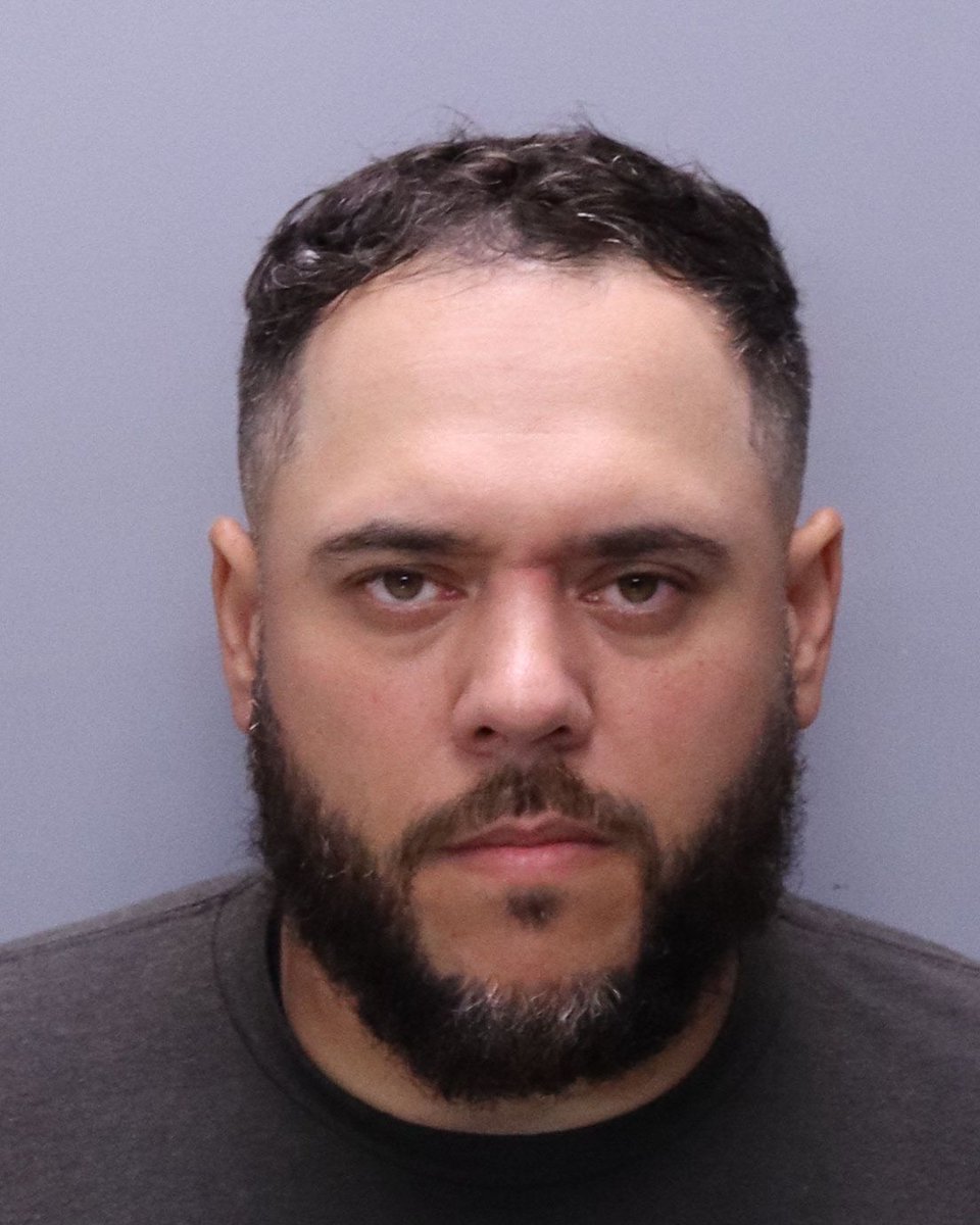 TeamSJSO's tweet image. 𝐑𝐄𝐐𝐔𝐄𝐒𝐓 𝐅𝐎𝐑 𝐈𝐍𝐅𝐎𝐑𝐌𝐀𝐓𝐈𝐎𝐍
Contractor Jeremy Homar has been arrested and charged with: Exploitation of an Elderly or Disabled Person, Grand Theft, Fraudulent Use of Personal Identification, Sexual Cyberharassment, and Unlicensed Contracting.
If Jeremy Homar…