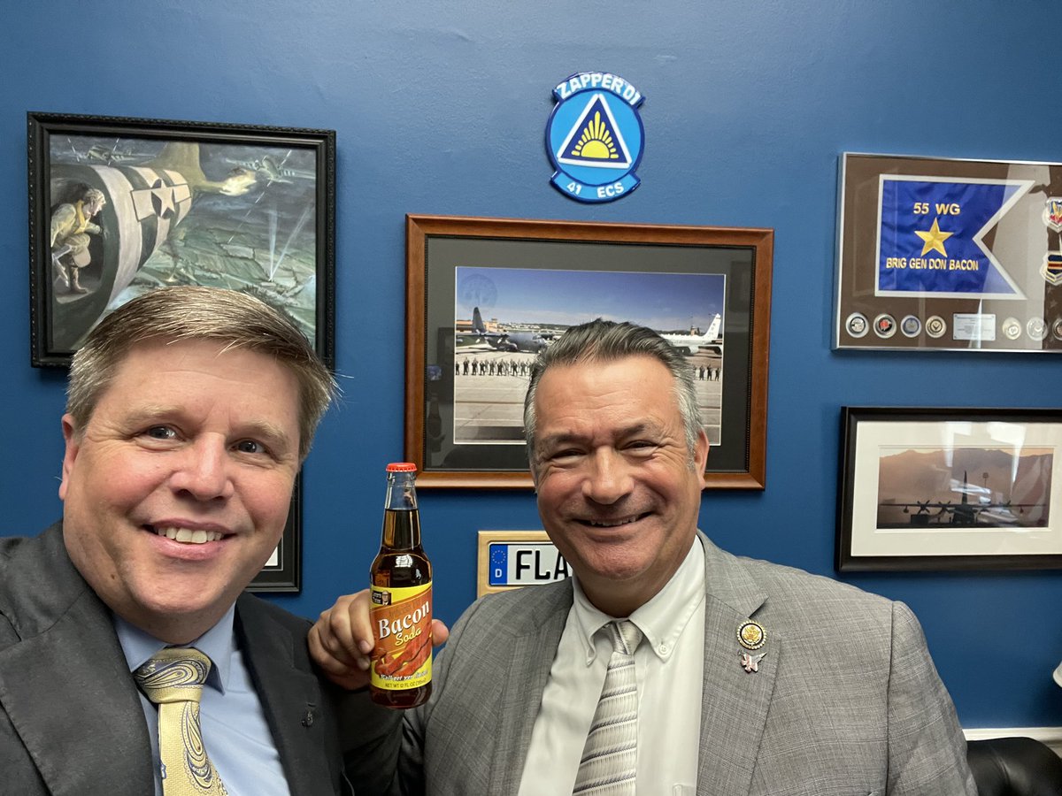 DonJBacon's tweet image. Great to see Rob Ward who I served with at the Pentagon 11 years ago. Donโt knock Bacon Soda unless youโve tried it.