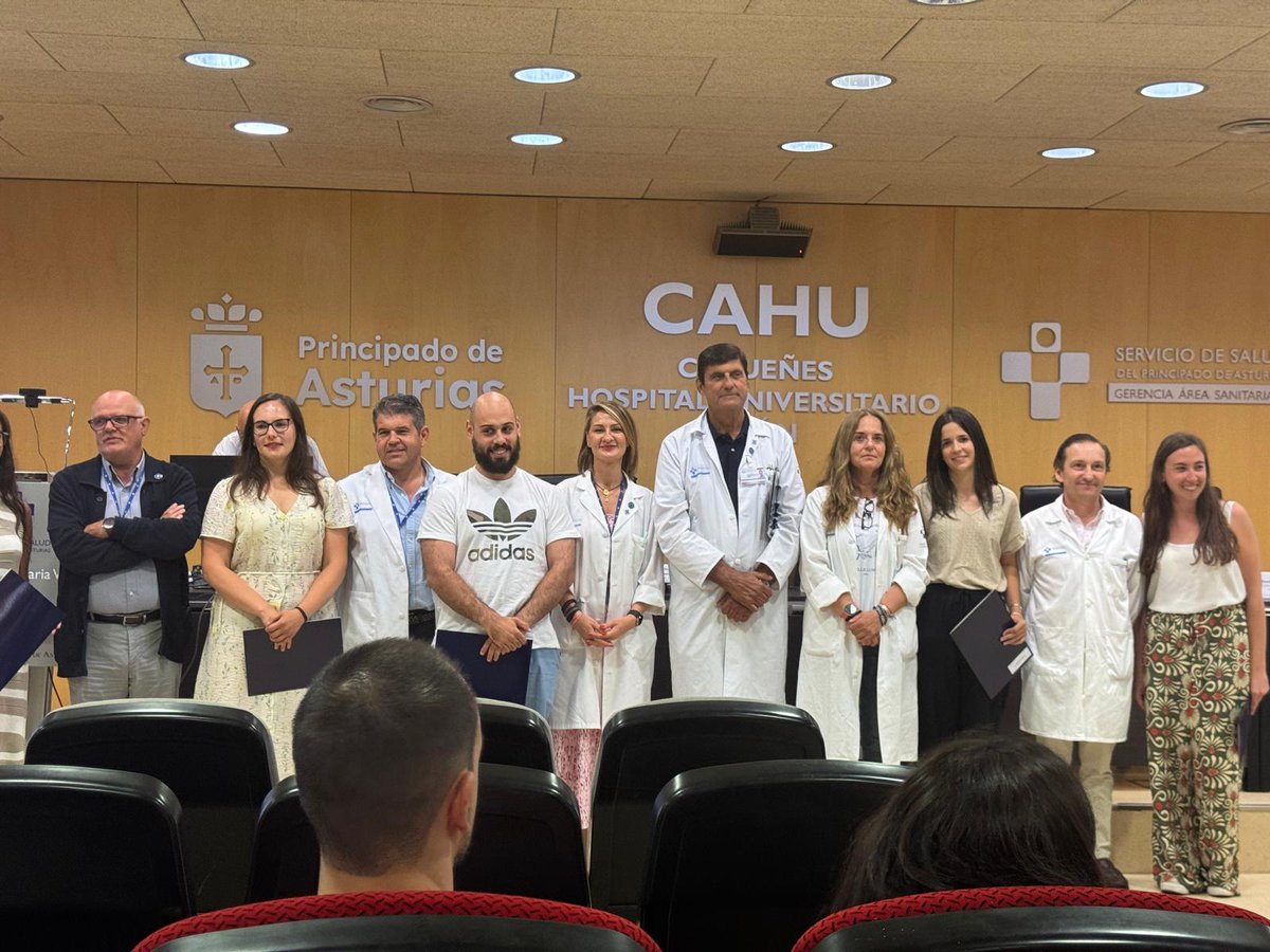 CAHU_Area_V's tweet image. ¡Felicidades a todos los residentes que culminan su formación! 🎉👏 Un gran logro tras años de esfuerzo, vocación y entrega.
Mención muy especial para la Dra. Julia Sanders Vegara, del Servicio de Análisis Clínicos, galardonada con la Distinción a la Excelencia en FSE, un…