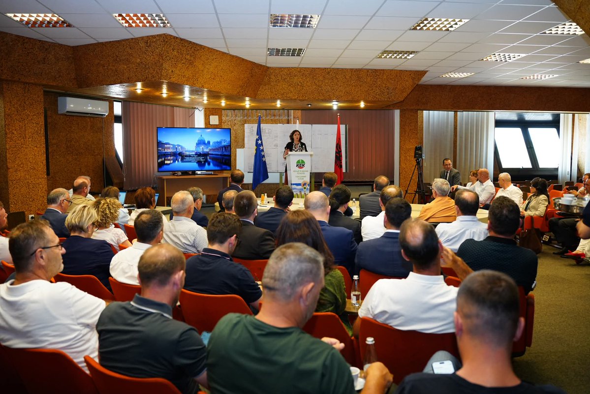 Artane_R's tweet image. 5 kompani/konsorciume aplikuan për parakualifikim për rehabilitim & modernizim të njësisë A3 të TC Kosova A.
Rritet:
✅️Jetëgjatësia për 20+ vite
✅️Prodhimi: 215 MW (nga 130 MW)
✅️Orët e punës: 7,700 (nga 5,400)
Ulet:
✅️Ndotja & djegia e thëngjillit: 1.1 t/MWh (nga 1.6)