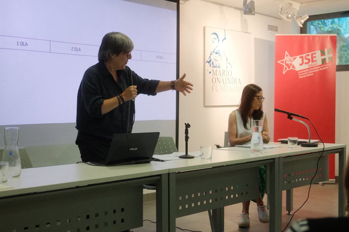 JSE-Egaz Ramón Rubial (@jse_egaz) on Twitter photo Así abríamos esta mañana las Jornadas de Formación Carmen de Burgos sobre #feminismo 🟣
Gracias <a href="/G_landaburu/">Gorka Landaburu</a> de la Fundación Mario Onaindia y <a href="/AzaharaDomingue/">Azahara Domínguez Urtizberea</a>, Diputada Foral de <a href="/Gipuzkoa/">Gipuzkoa</a>, por acompañarnos en la apertura de estas jornadas tan especiales🙌🏼✊🏼 Así abríamos esta mañana las Jornadas de Formación Carmen de Burgos sobre #feminismo 🟣
Gracias <a href="/G_landaburu/">Gorka Landaburu</a> de la Fundación Mario Onaindia y <a href="/AzaharaDomingue/">Azahara Domínguez Urtizberea</a>, Diputada Foral de <a href="/Gipuzkoa/">Gipuzkoa</a>, por acompañarnos en la apertura de estas jornadas tan especiales🙌🏼✊🏼