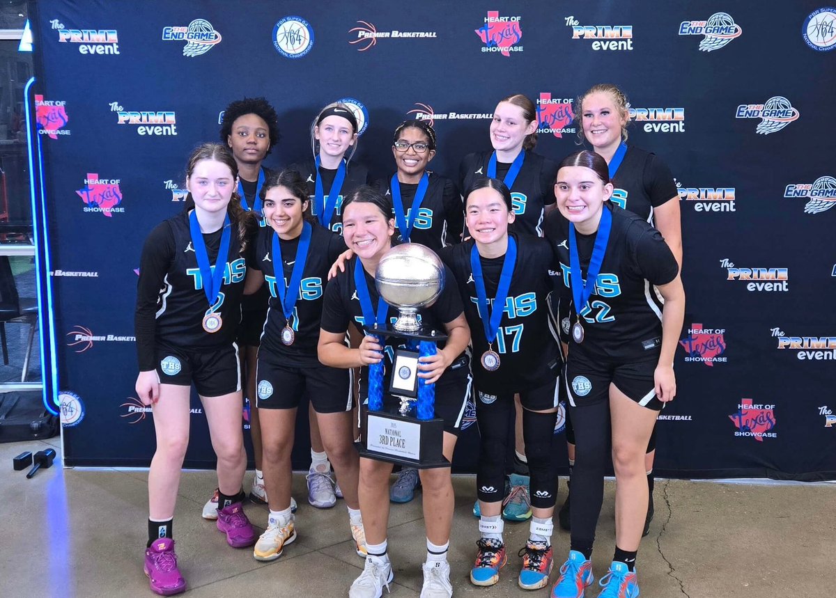 romanemily13's tweet photo. Some highlights from our weekend at the Super 64! We finished in 3rd Place with a 4-2 record. 

@CedarParkGBB @thshoopz_CTX 

 https://t.co/vXEM5kBrB3 https://t.co/hS4dgJ1KM6