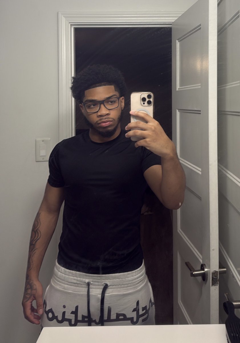derrickterrell_'s tweet photo. https://t.co/cl8l6XkwtU