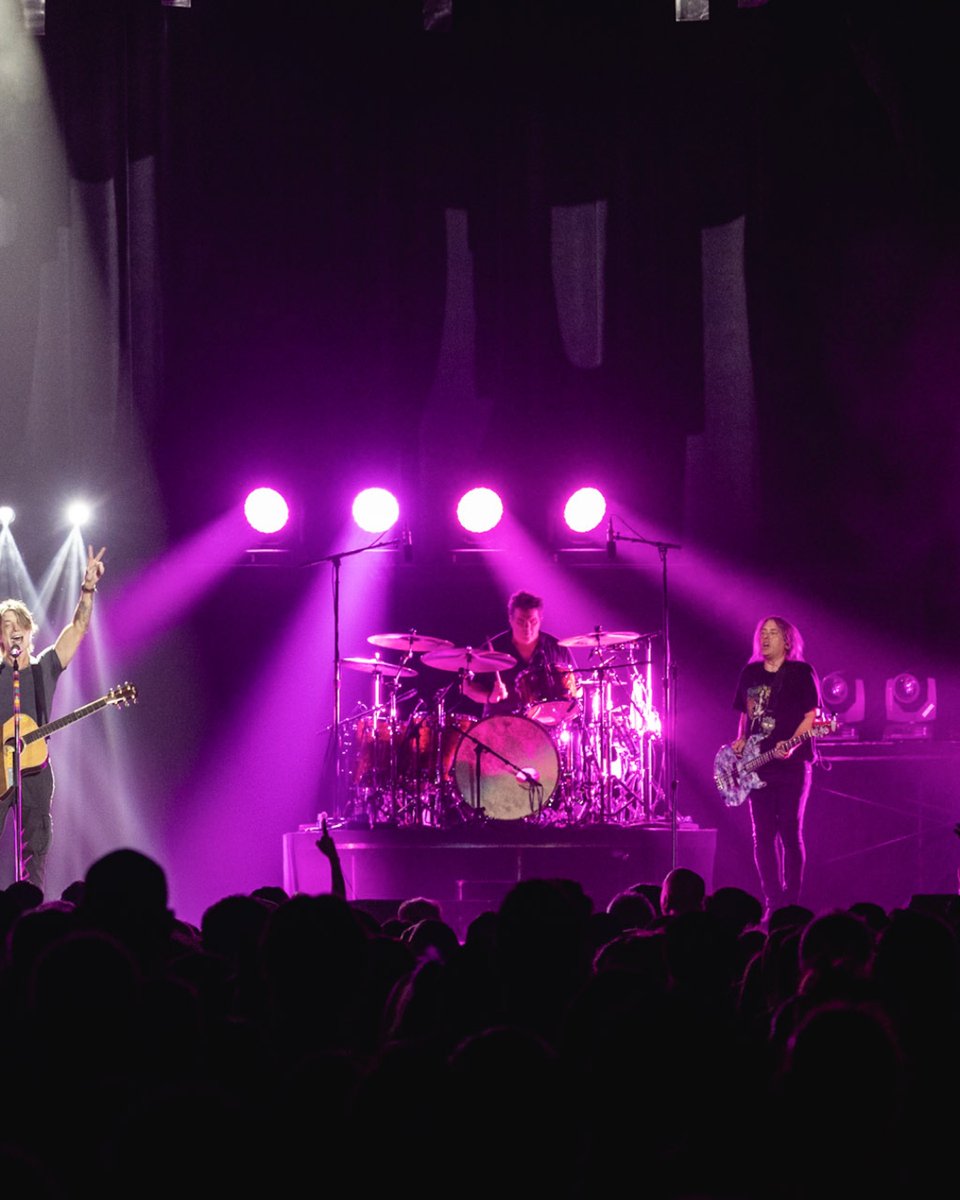 Dickies Arena (@dickiesarena) on Twitter photo Last night we were โLOVING LIFEโ at Dickies Arena! โค๏ธโ๐ฅ
Thank you, <a href="/googoodolls/">Goo Goo Dolls</a> & <a href="/dashboardmusic/">Dashboard Confessional</a>, for a sold-out show in Cowtown!
๐ธ: Brooks Burris Photography Last night we were โLOVING LIFEโ at Dickies Arena! โค๏ธโ๐ฅ
Thank you, <a href="/googoodolls/">Goo Goo Dolls</a> & <a href="/dashboardmusic/">Dashboard Confessional</a>, for a sold-out show in Cowtown!
๐ธ: Brooks Burris Photography