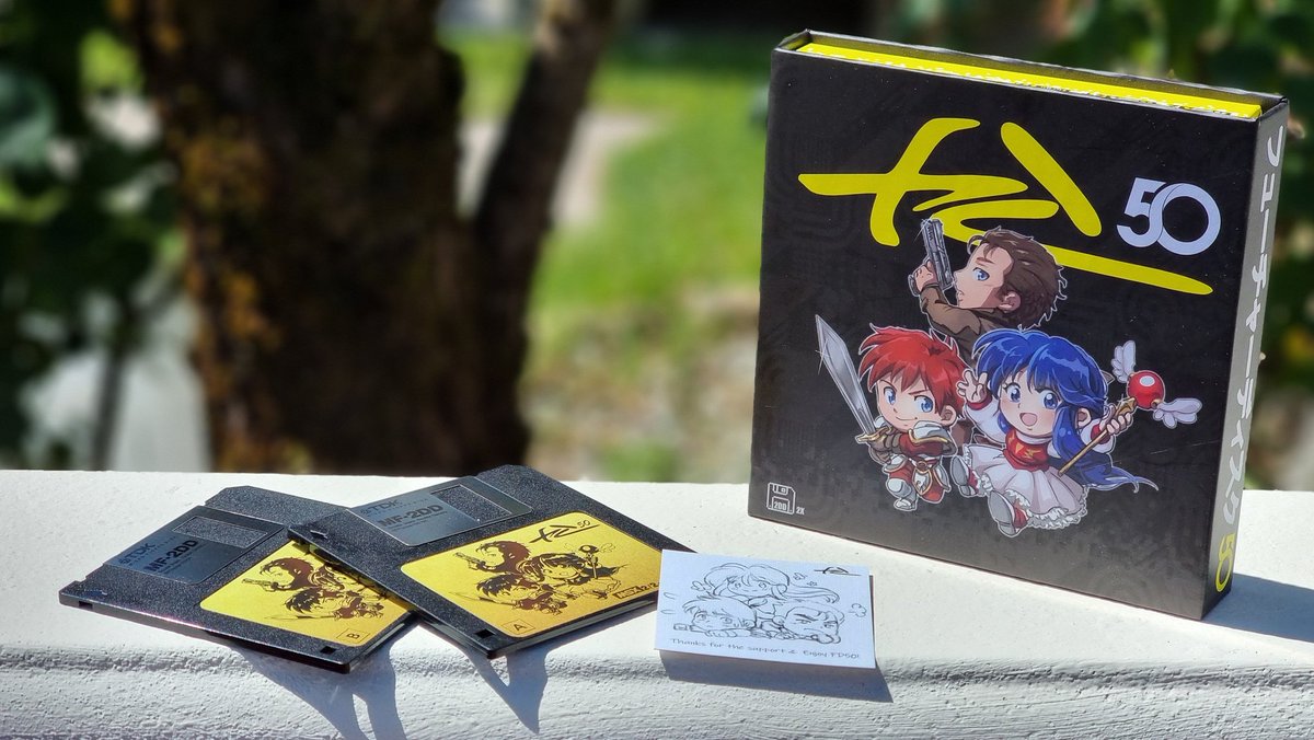 FutureDiskMsx's tweet image. Dear #msx fans, we get several mails about this box. It is not for sale. It was limited and offered by us to friends we met along the road. IT IS NOT FOR SALE 🥰 (photo by the great @ManuelPazosMSX )