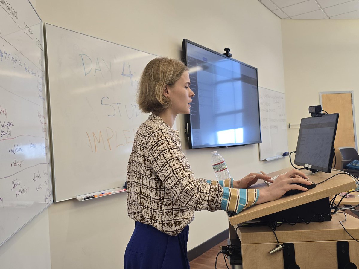 ColumbiaDBMI's tweet image. Day 4 of the DBMI Summer School in Observational Health Data Science &amp;amp; Informatics, AI, and Real World Evidence (@OHDSI), and the #opensource tool Strategus is a focus. It&apos;s been a great week of learning, with some NYC fun mixed in as well!