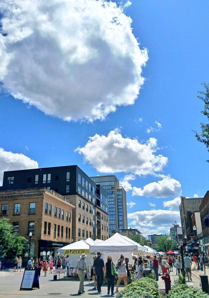 Street Conditions: Fair 

☀️🏙🎪