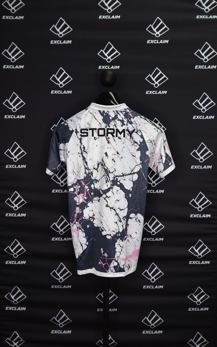 Design your own esports merch with Exclaim! 👕💻