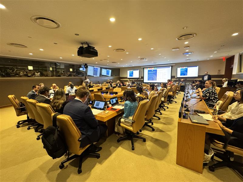 flacamera's tweet image. W/ @WorldBank #ESMAP & partners, we launch a policy brief on gender indicators for sustainable energy to
✅prioritise #genderequality
✅collect robust data
✅strengthen political commitment
At @IRENA, we continue leading knowledge on the role of women in #renewables. #HLPF2025
