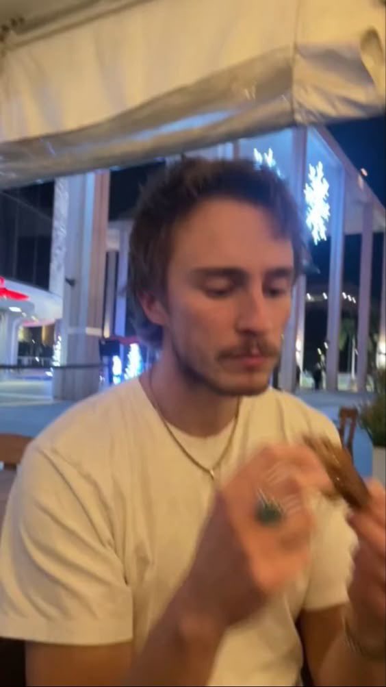 On a date…kinda nervous