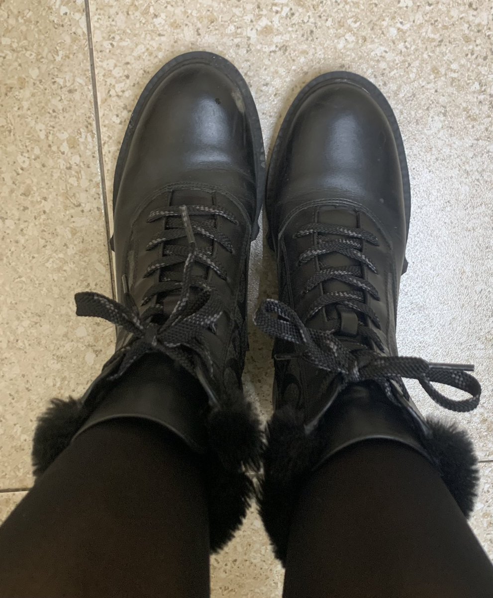 Irma_vh's tweet image. Mia botitas nuevas, muy chulis. 🥰