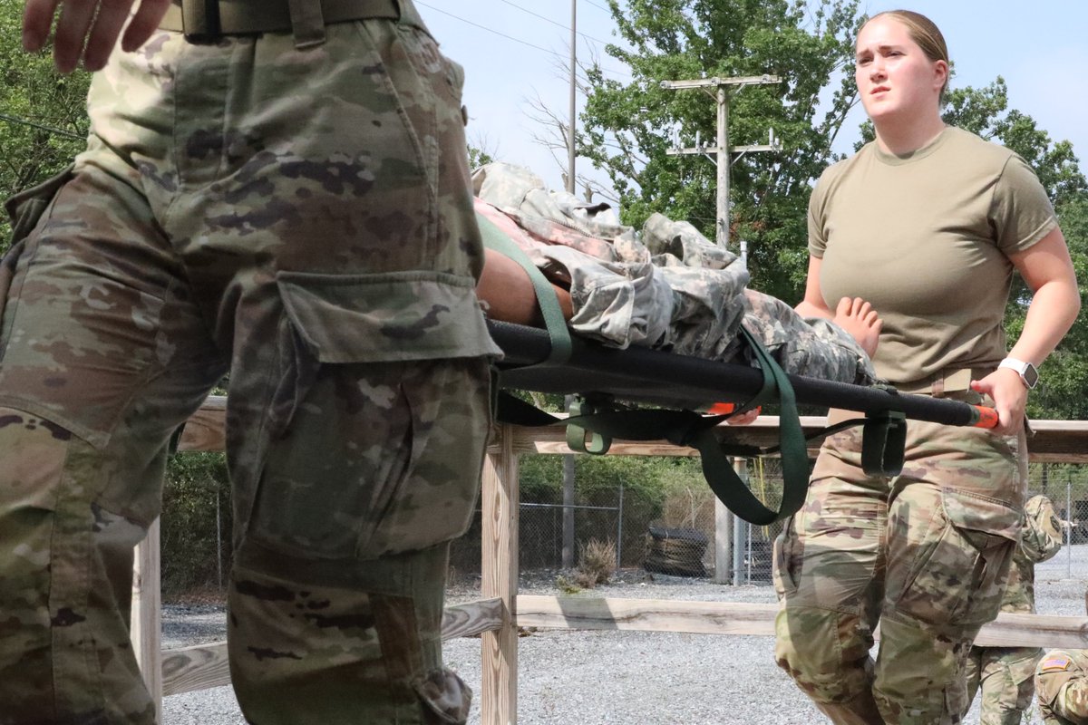 PANationalGuard's tweet image. Soldiers assigned to the 108th Medical Company Area Support, 213th Regional Support Group recently conducted a comprehensive field medical exercise at Fort Indiantown Gap.
Story here: pa.ng.mil/Site-Managemen…
📷: Capt. Christopher Booker & Spc. Annie Riley