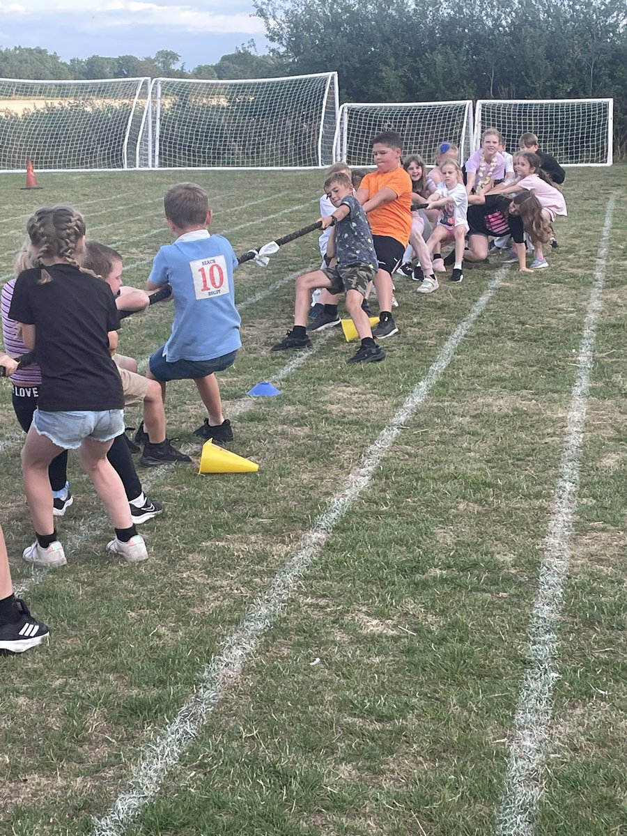 JoDowning3's tweet photo. Games after the BBQ
@Sturtonhead https://t.co/PTAPlZ3irr