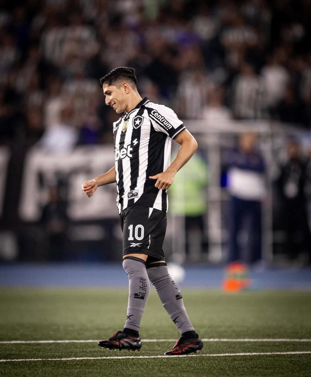 savarino voltou a sorrir🥹🥹🥹