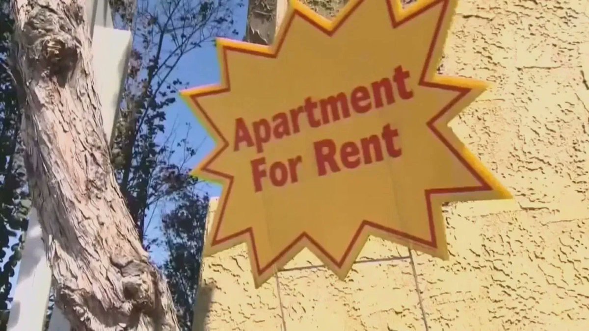 ChristianWKRC's tweet image. The average Ohio renter currently earns $18.62 per hour, falling $3.89 short of the required Housing Wage for a two-bedroom apartment.
This gap has widened significantly from $1.57 per hour in 2020, marking a 148% increase over five years.
local12.com/news/local/rep…
