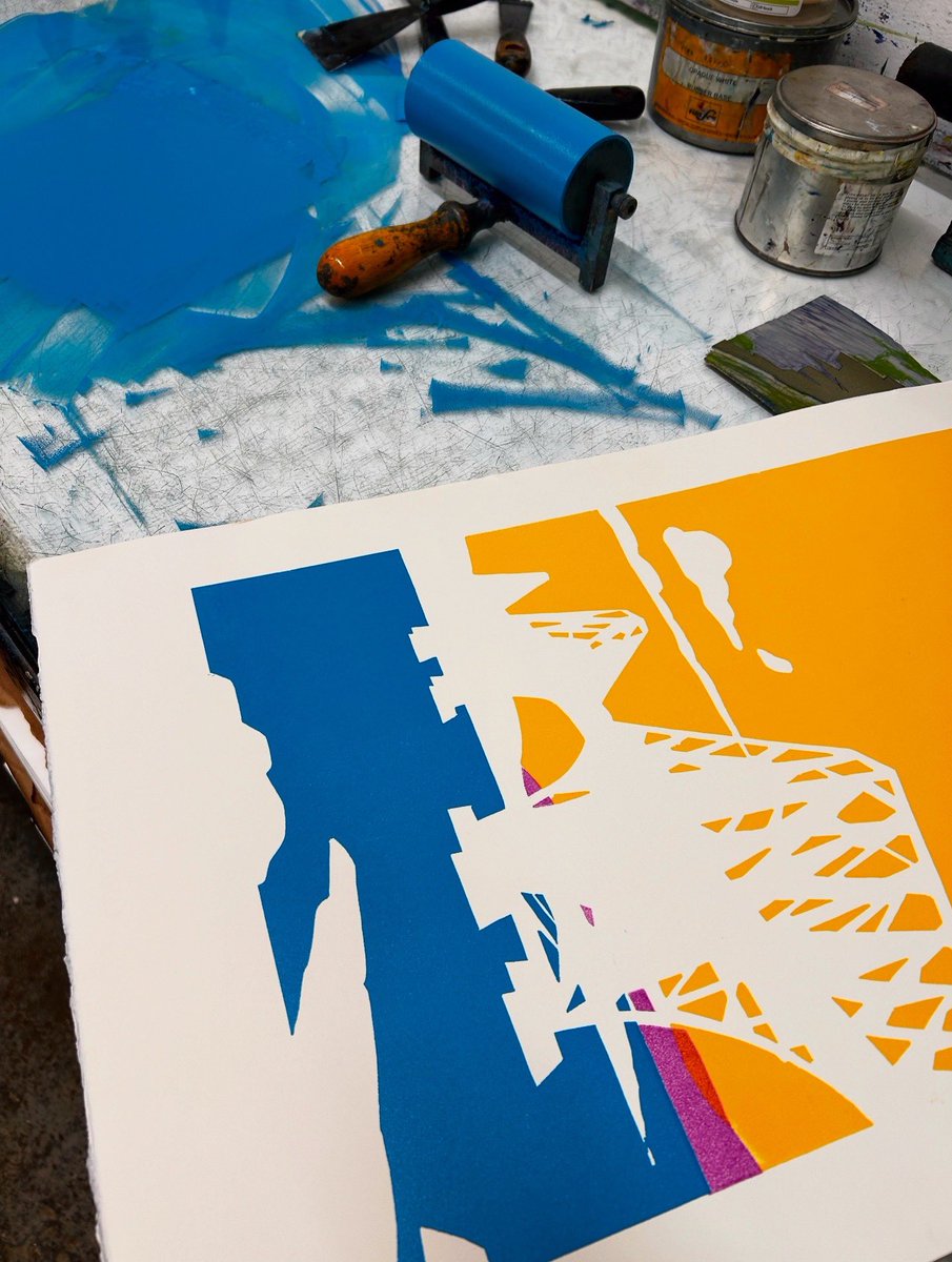 Join me this September in sunny Bognor Regis for a two-day linocut course! We’ll be looking at techniques and tips on cutting and registration as well as ways to create tone and texture with two or more colours. 

Book now: handprinted.co.uk/collections/gu…