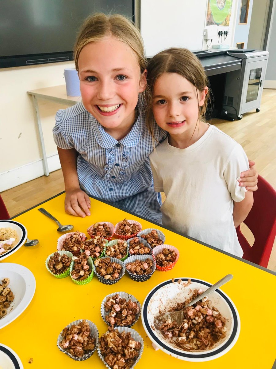 Fun times in after school club this afternoon. Lots of yummy chocolates and marshmallows crispy cakes. An end of term treat!