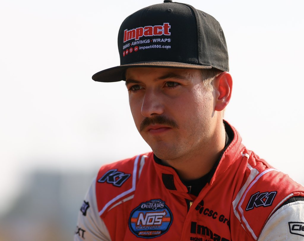 GWRacing_'s tweet image. Itโs ๐๐ผ๐พ๐๐ฟ๐ผ๐ at @EldoraSpeedwayโผ๏ธ๐
Sitting 15th in overall points, @GaretWilliamson will roll off 2nd in B-Main #1 as he aims to lock the @FischerMotor23 into the $100,000-to-win Jokerโs Jackpot feature event!
๐๏ธ @HighLimitRacing
โฑ๏ธ Hot Laps: ๐ฒ:๐ฏ๐ฌ๐ฃ๐ ๐๐ง
๐บโฆ