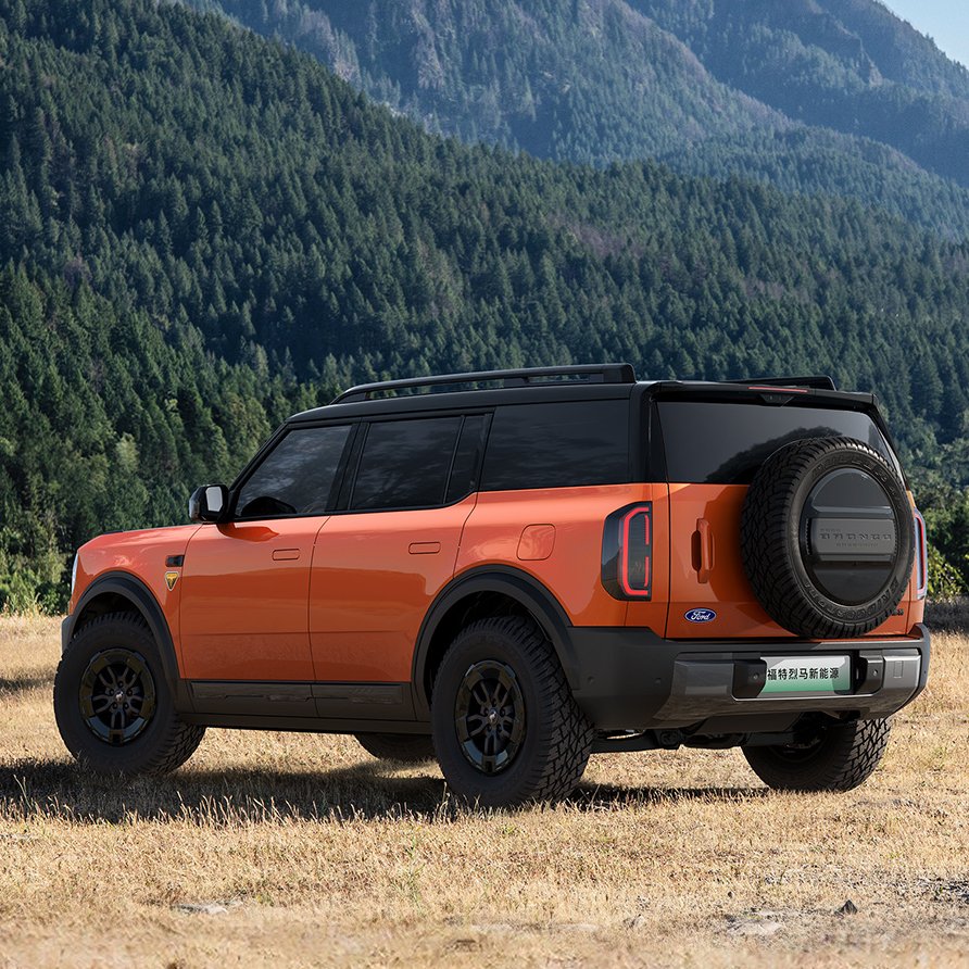 TychodeFeijter's tweet image. Ford Bronco EV & EREV - official photos & specs
The ICE Ford Bronco is made in China by Jiangling (JMC) -Ford. Soon, Ford will add two new versions to the Bronco line-up: an EV and an EREV.
Ford officially confirmed both variants today, complete with a fuzzy slogan: "Ford…