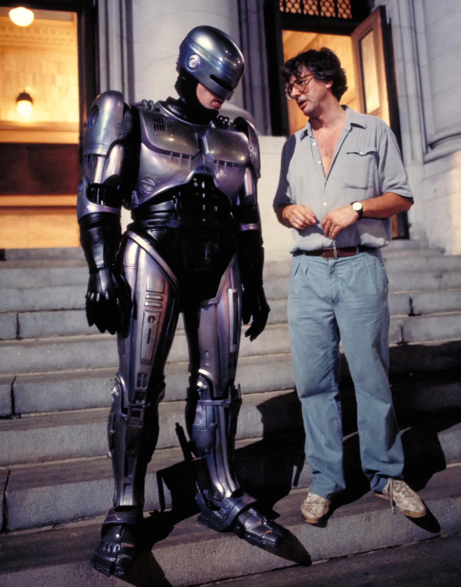 CCinephilia's tweet image. RoboCop turns 38 today!
Paul Verhoeven's brutal, brilliant masterpiece continues to be a powerful sci-fi spectacle and a razor-sharp social commentary.
We look back at its legacy, craftsmanship & enduring relevance.
🔗 cinephiliabeyond.org/robocop/