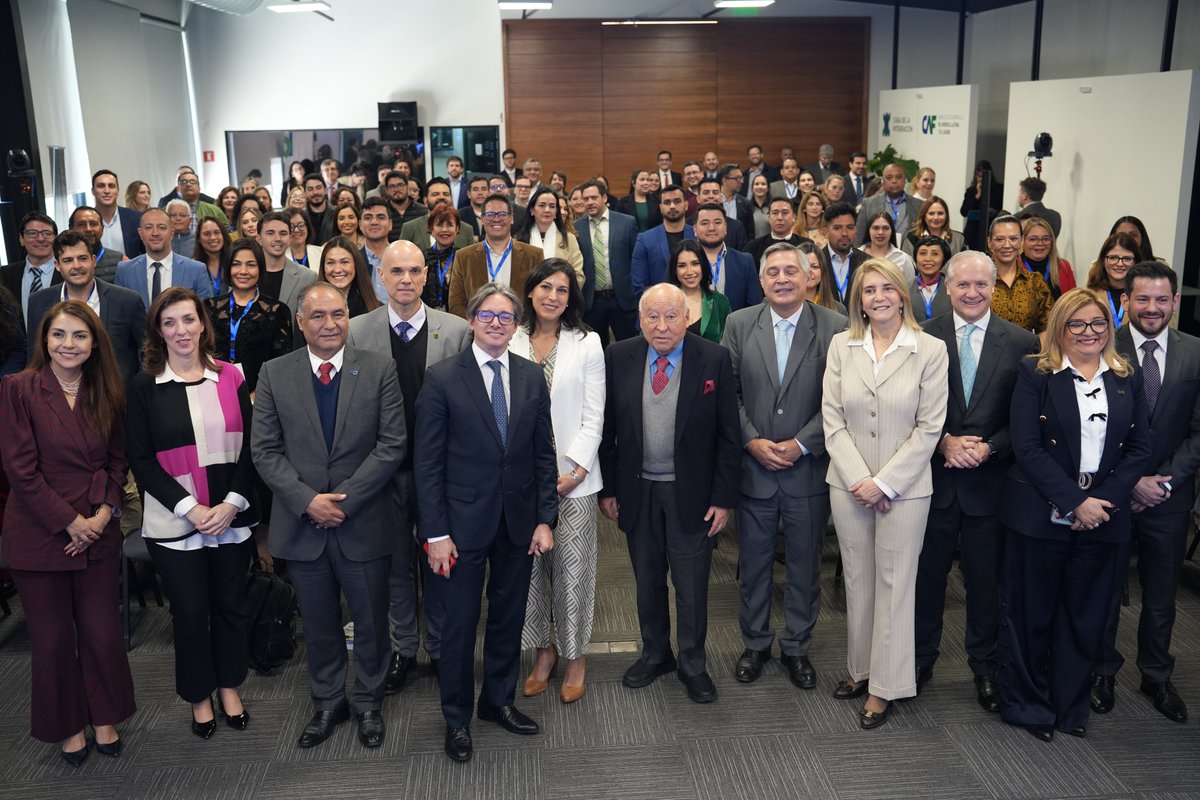 🇵🇾 Arrancó en Asunción el Encuentro de Innovación Pública Aplicada para egresados del Diplomado en Gobernabilidad e Innovación Pública. Más de 50 líderes públicos de 15 países se dieron cita en la Casa de la Integración de <a href="/AgendaCAF/">CAF</a> para conmemorar los 10 años del programa.

La
