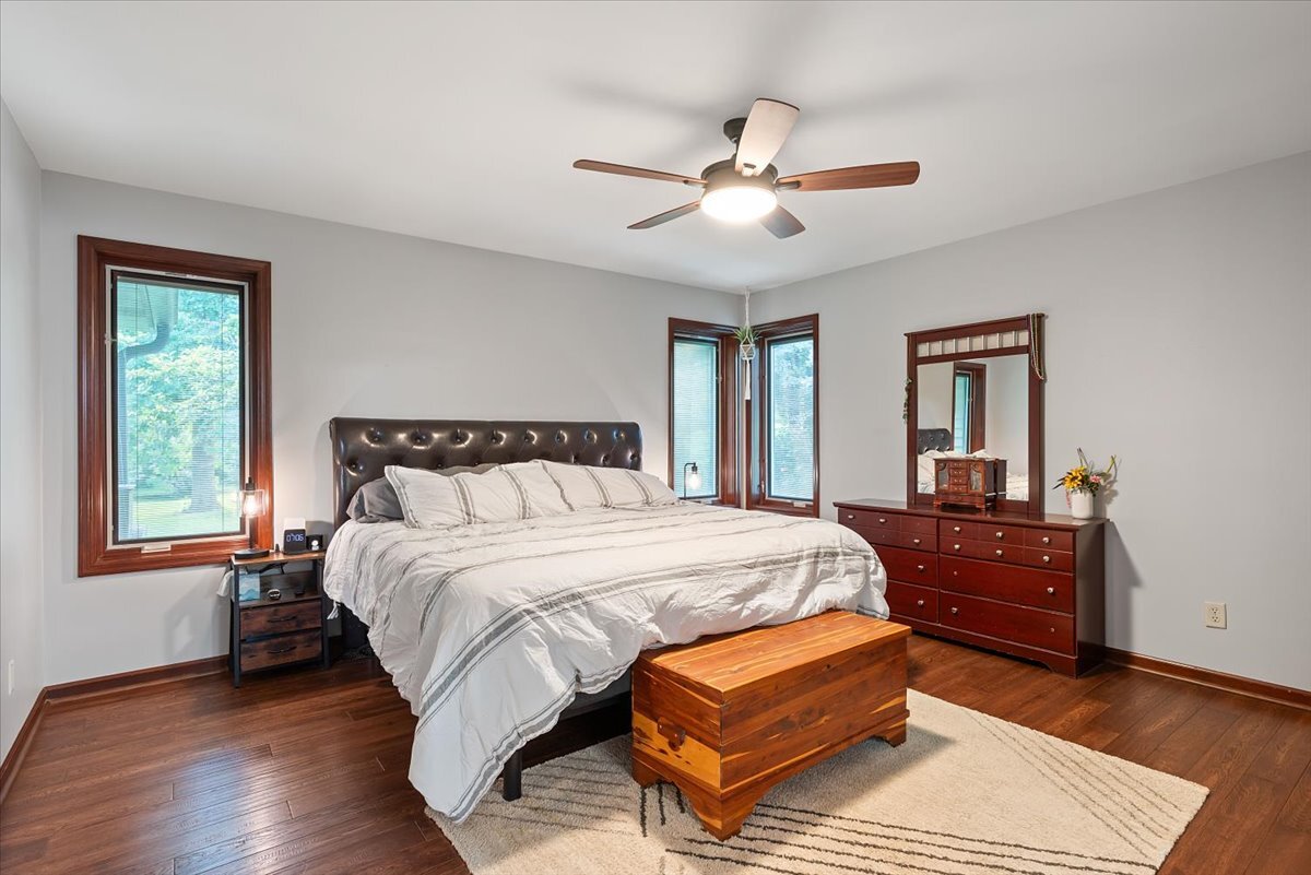 😲  Imagine waking up to wildlife out your window, coffee on the deck, and peaceful views of your own spring-fed pond—stocked-ready for adventure with 3 private docks.
📲 Heidi Christiansen 402-210-4554
📍 56742 230th ST , Glenwood, IA
🔗 jimhughesrealestate.com/properties-for…