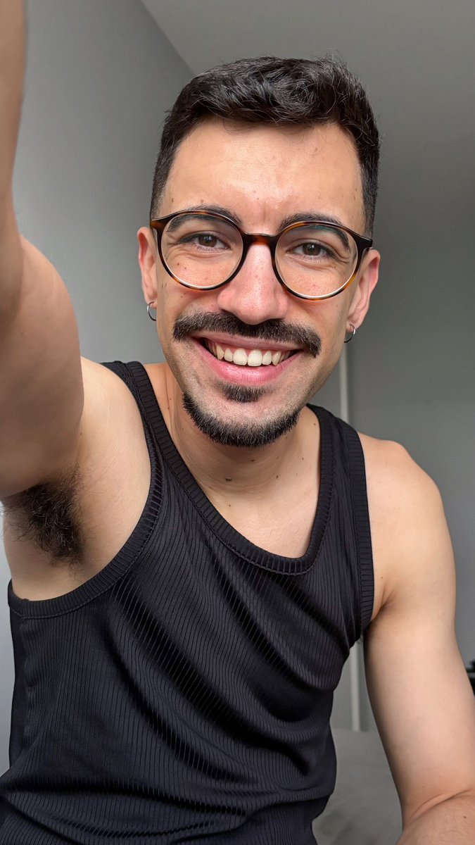 alex_alexandriu's tweet image. Venga, que en esta foto salgo decente 🙂