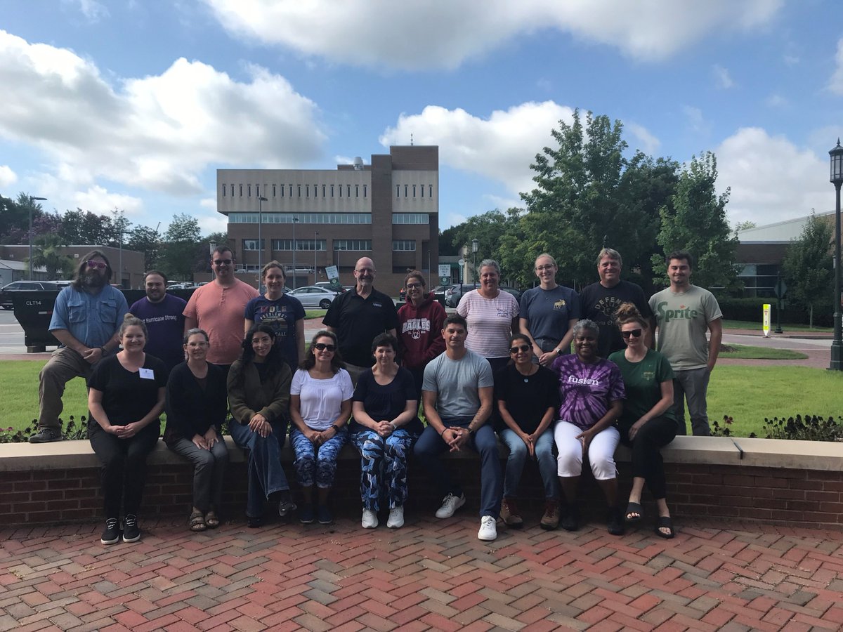 mrfarabaugh's tweet image. I hosted an #apchemistry APSI with teachers at @unccharlotte
It was a great opportunity discuss labs, instructional strategies, and how to help students improve their performance on the AP exam.
@k12albemarle
@CollegeBoard
#apchem #ChemEd #iteachchem #chemfam