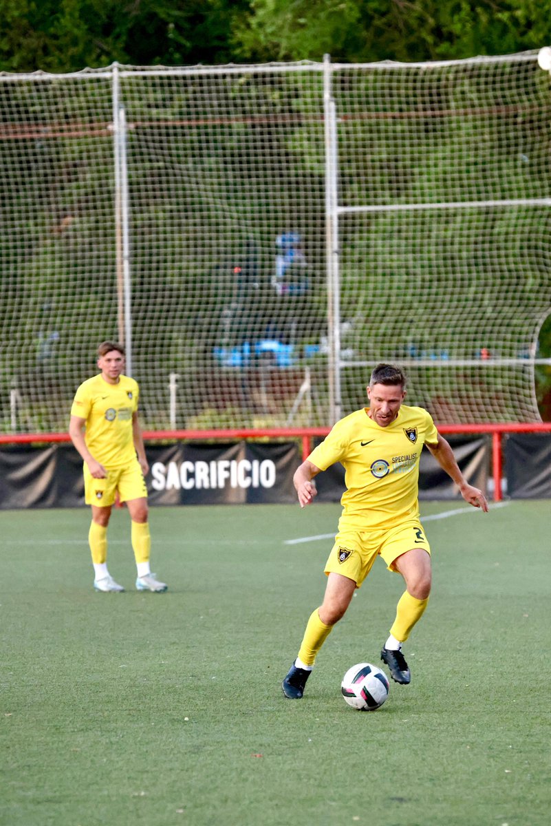 Harborough Town FC 🐝 tweet media