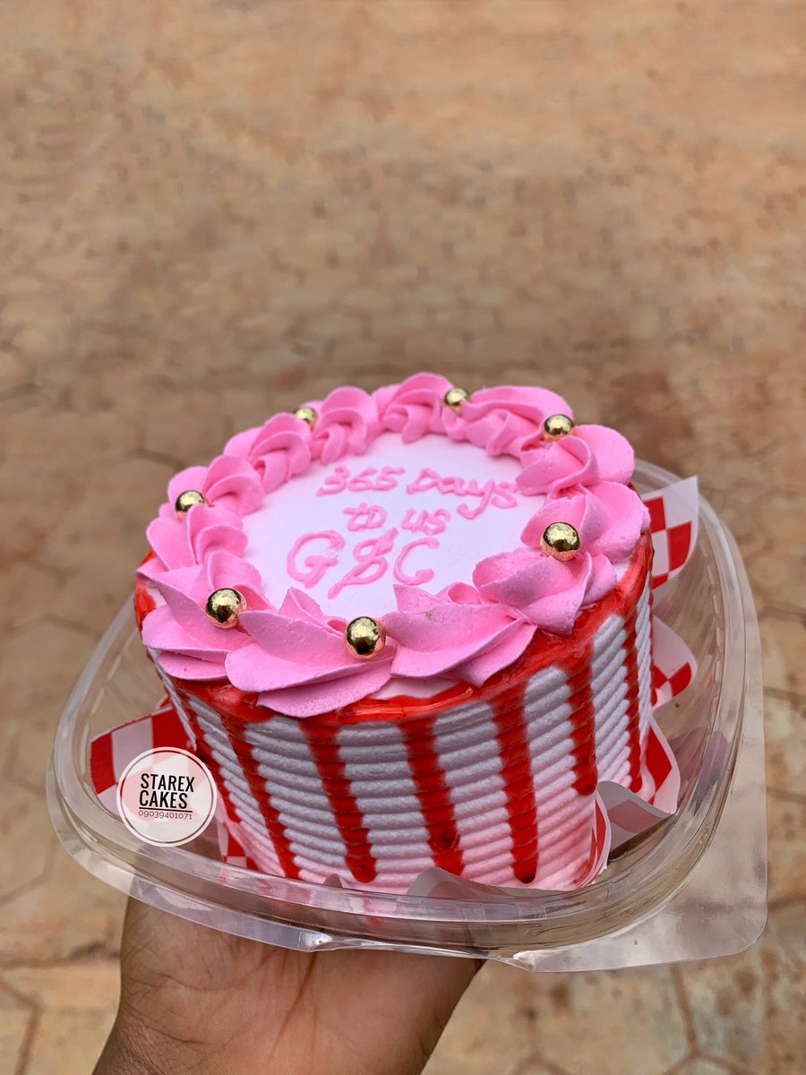 ugoeze_blessing's tweet image. Bento cake 🩷🩷🩷