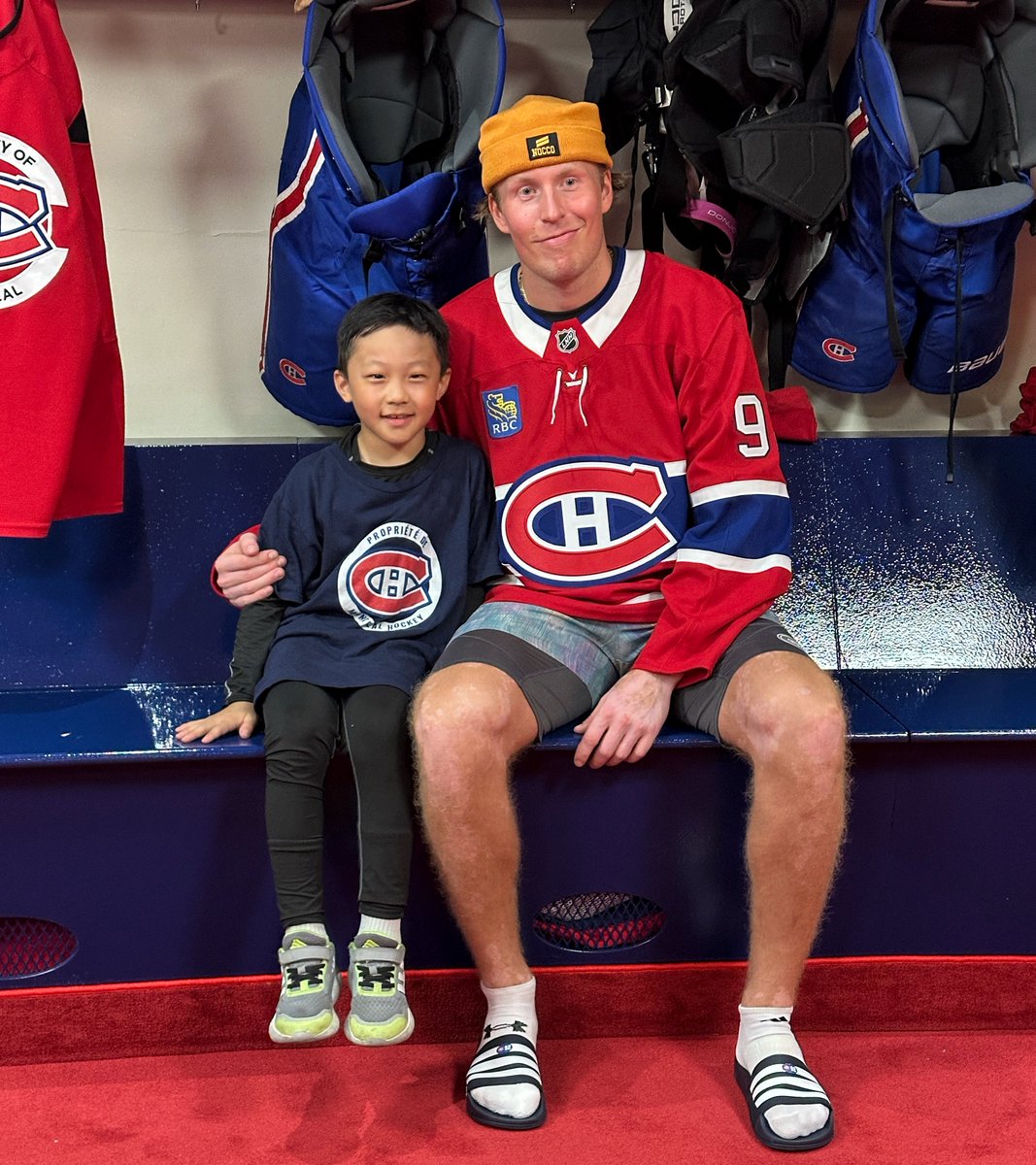 CanadiensMTL's tweet image. Une autre semaine bien normale à l'École de hockey des Canadiens 😶
Bro just casually met Patty Laine and Nick Suzuki at the Canadiens Hockey School
#GoHabsGo