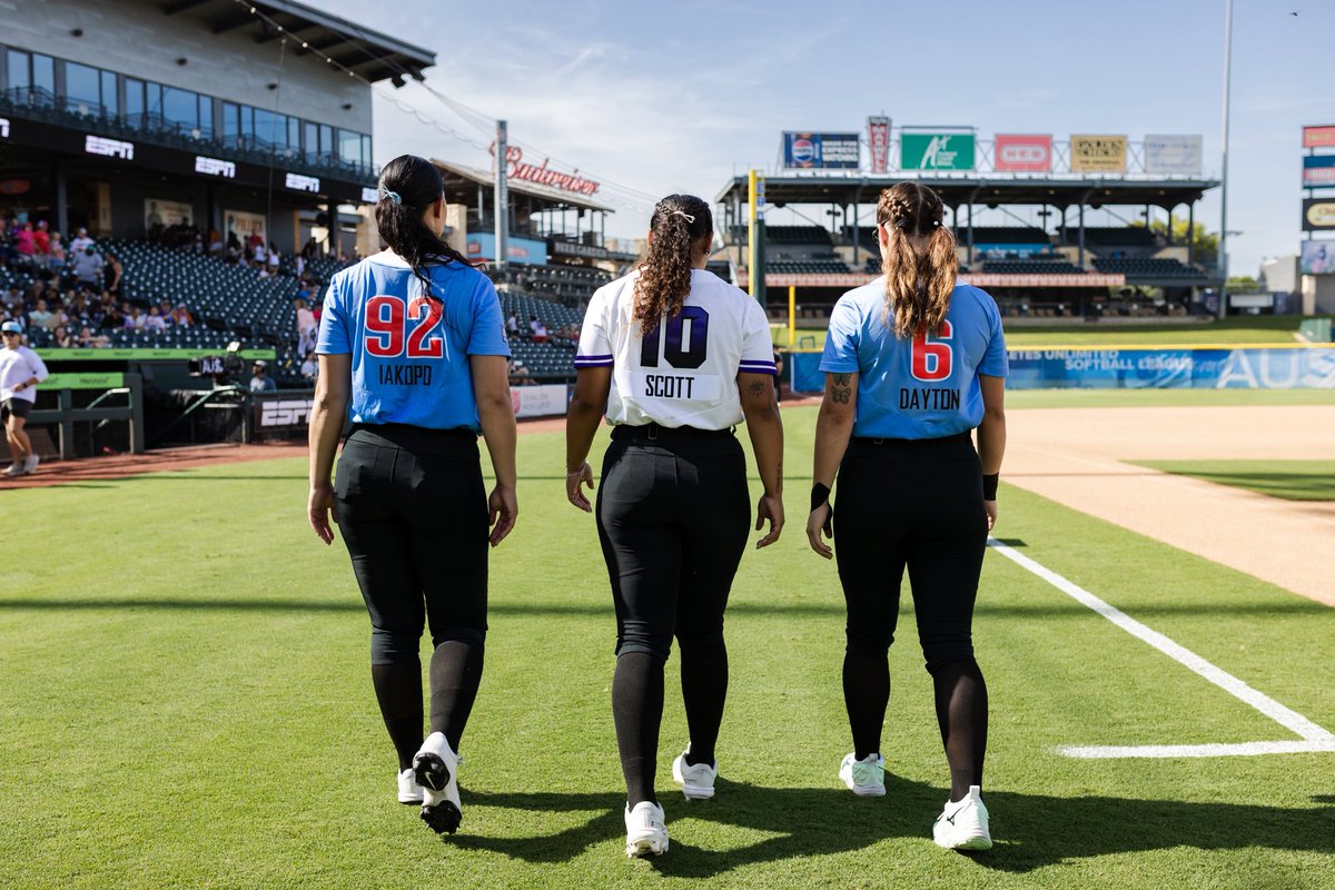 AUSL (@theauslofficial) on Twitter photo #HookEm π€
we have a Longhorn faceoff today as Bella Dayton and Mary Iakopo take on <a href="/miakscottt/">mia;)</a> and <a href="/catosterman/">Cat Osterman OLY</a> in Round Rock, TX! #HookEm π€
we have a Longhorn faceoff today as Bella Dayton and Mary Iakopo take on <a href="/miakscottt/">mia;)</a> and <a href="/catosterman/">Cat Osterman OLY</a> in Round Rock, TX!
