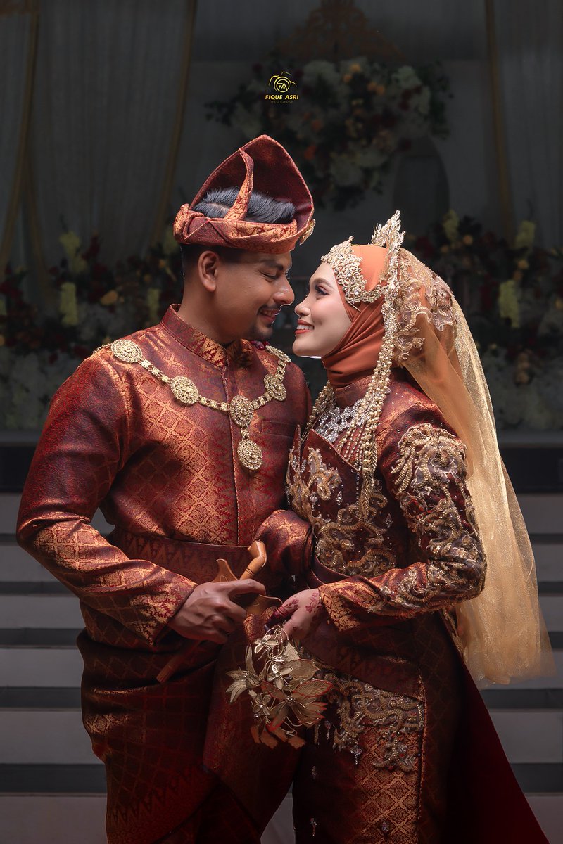 Atheefique's tweet photo. POTRAIT EXCLUSIVE
Fatin + Syazwan..
Sanding photo at Dewan Seri Rembau, Negeri Sembilan.. https://t.co/BSO0L75Gi3
