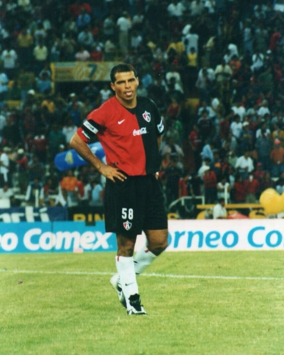 AtlasFC's tweet photo. Regresó el mítico dorsal 5️⃣8️⃣ Rojinegro 🔴⚫️ https://t.co/vMn910SutF