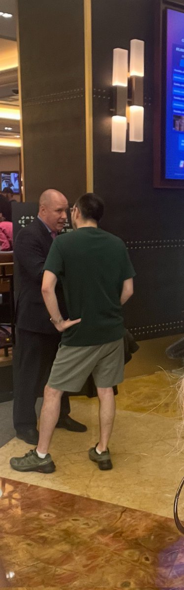 tym2fly2382's tweet photo. @PokerNews Kassouf trying to get into Venetian Wpt https://t.co/1DRmvbxepP