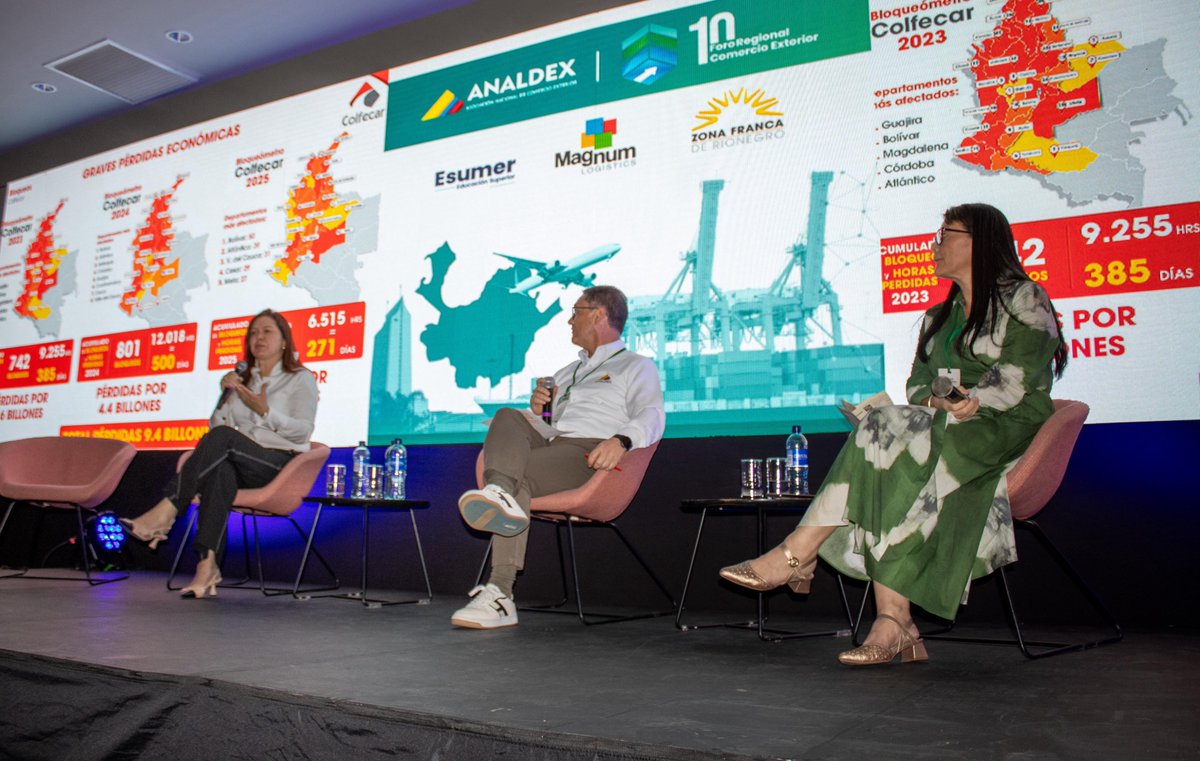 Analdex Colombia (@analdexcolombia) on Twitter photo #AntioquiaGlobal #AnaldexEnLasRegiones Es la hora del panel 'Incertidumbre y adaptabilidad en el transporte de carga', con <a href="/NidiaHernandezJ/">Nidia Hernández Jiménez</a> de <a href="/Colfecar/">Colfecar</a>, y Clarita María García de <a href="/DefencargaCo/">Defencarga | Agremiación de Logística y Transporte</a>, con la moderación de <a href="/DRengifog/">Diego Rengifo</a>. Allí se abordaron las cifras del bloqueómetro, que #AntioquiaGlobal #AnaldexEnLasRegiones Es la hora del panel 'Incertidumbre y adaptabilidad en el transporte de carga', con <a href="/NidiaHernandezJ/">Nidia Hernández Jiménez</a> de <a href="/Colfecar/">Colfecar</a>, y Clarita María García de <a href="/DefencargaCo/">Defencarga | Agremiación de Logística y Transporte</a>, con la moderación de <a href="/DRengifog/">Diego Rengifo</a>. Allí se abordaron las cifras del bloqueómetro, que
