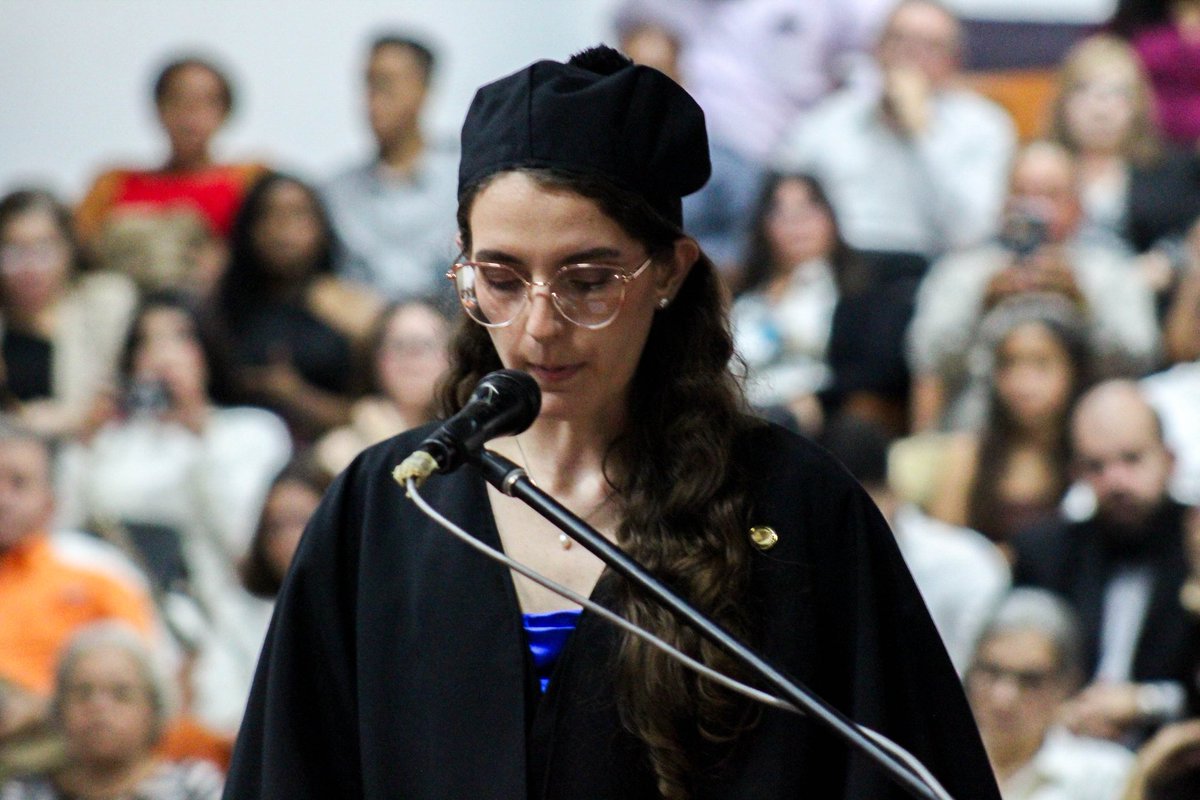 campusb's tweet image. La USB gradúa a 97 nuevos profesionales en un emotivo acto en el Complejo de Auditorios. El rector Jorge Stephany destacó la recuperación de los jardines universitarios como símbolo de renovación y esperanza. ¡Felicidades a los graduados por su logro y compromiso
#Usbve #Campusb