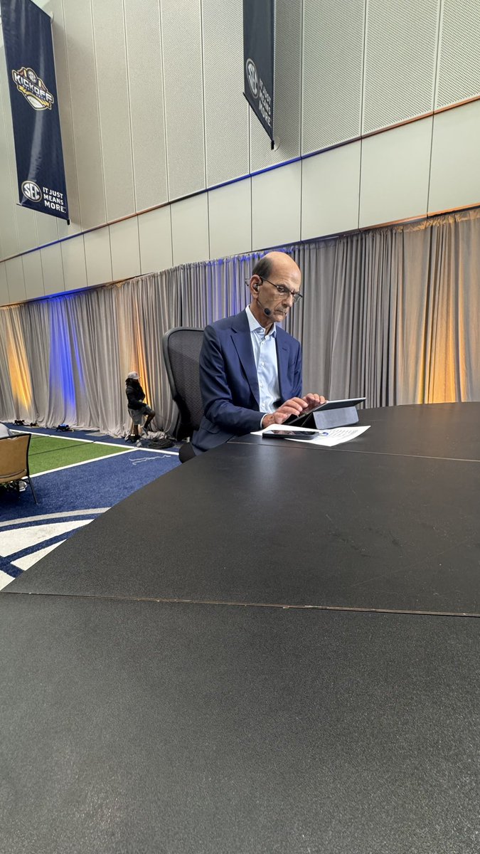 colecubelic's tweet image. Joining @finebaum now from SEC Media Days.