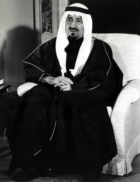 من الصور النادرة
للملك خالد

رحمه الله تعالى