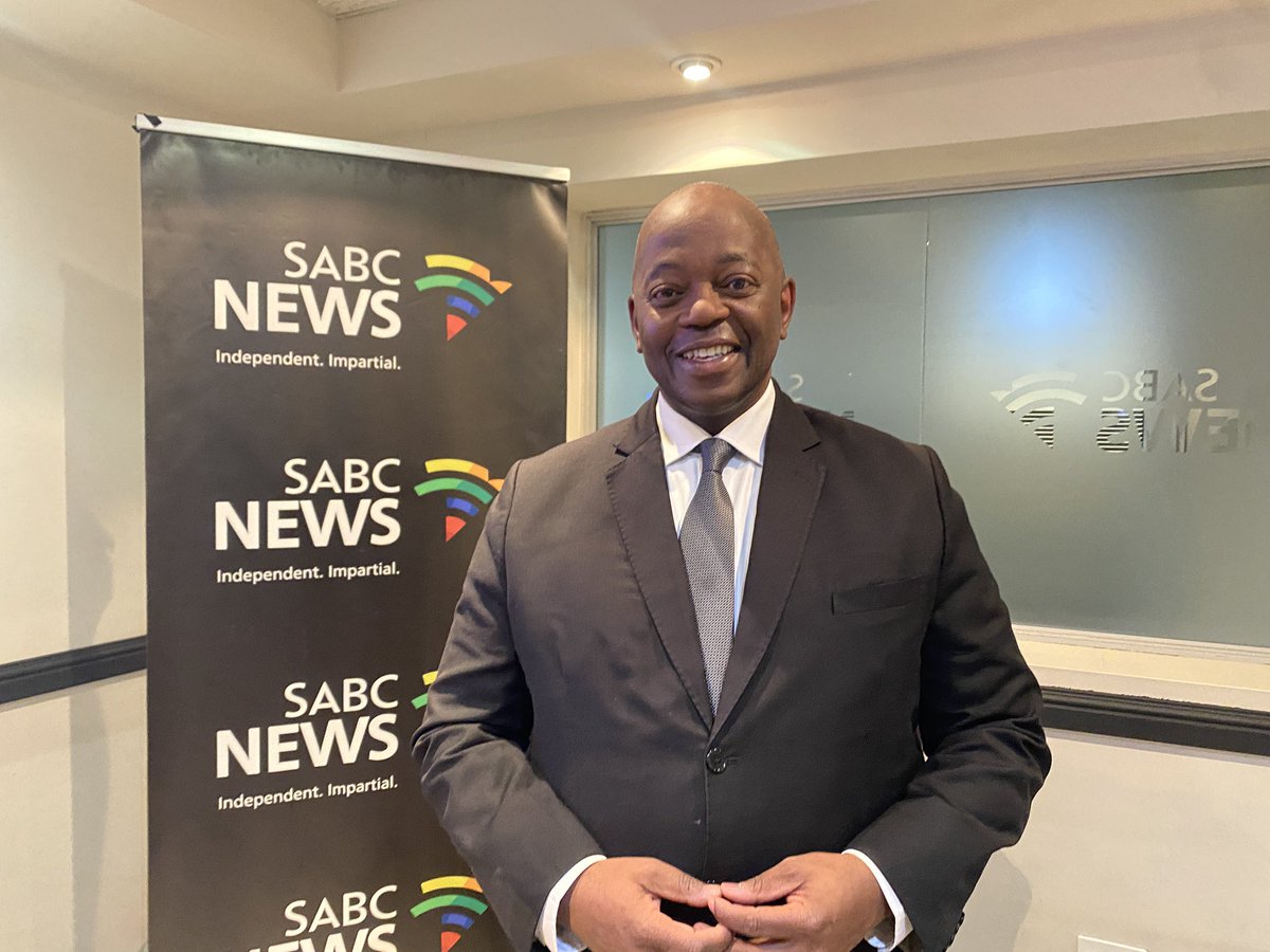peterndoro's tweet image. It’s quite a thing being a guest at @SABC TV News tonight, a place I welcomed so many guests over many years. It was chatting to Mpho Sithole about my memories with the the TV News team as we Celebrate 75 years of SABC News. What an honour and privilege to be part of the story.…