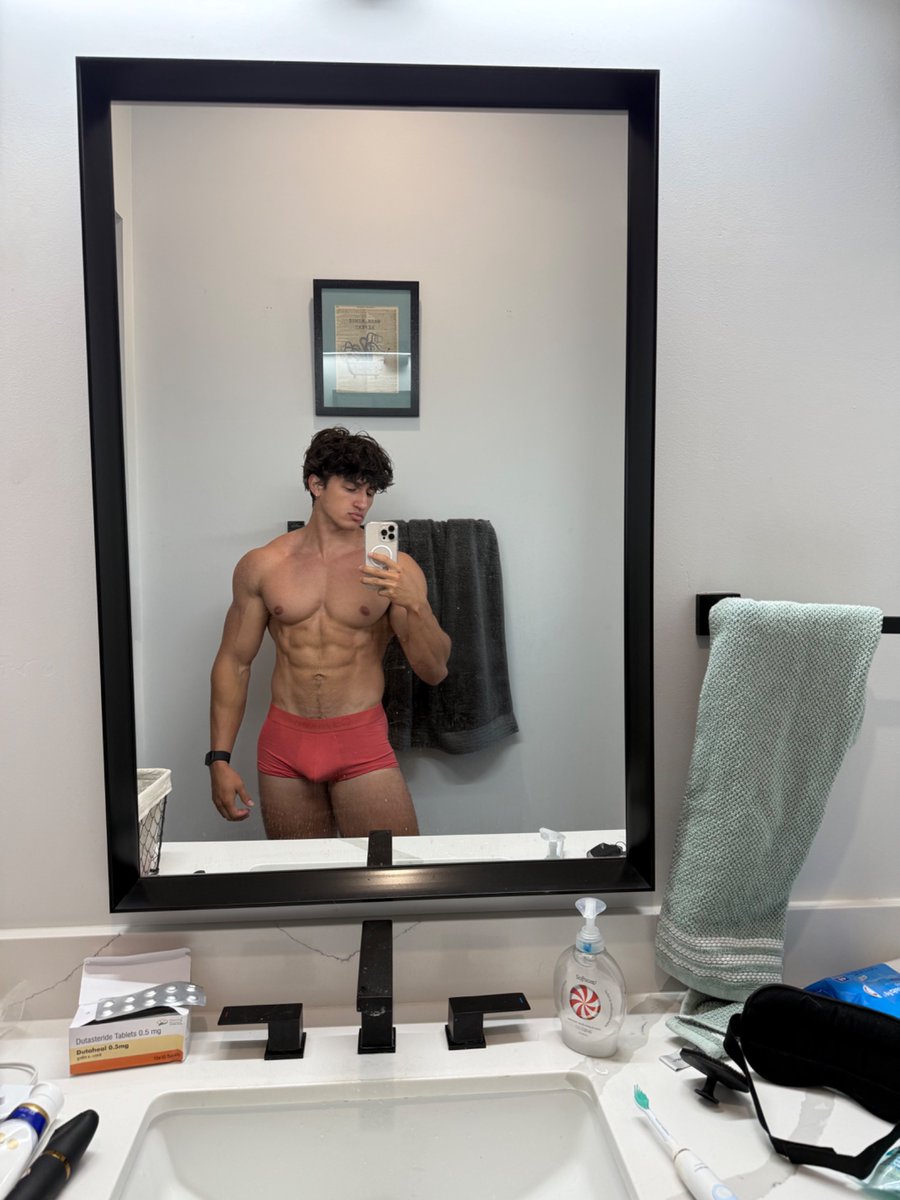 Mitch tweet media