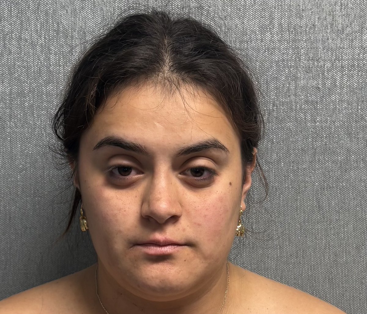 PGPDNews's tweet image. PGPD's Homicide Unit charged 20-year-old Keyri Escalante of Fort Washington with the fatal shooting of 18-year-old Darlyn Florian-Granados of Alexandria, VA.
pgpolice.blogspot.com/2025/07/5400Br…