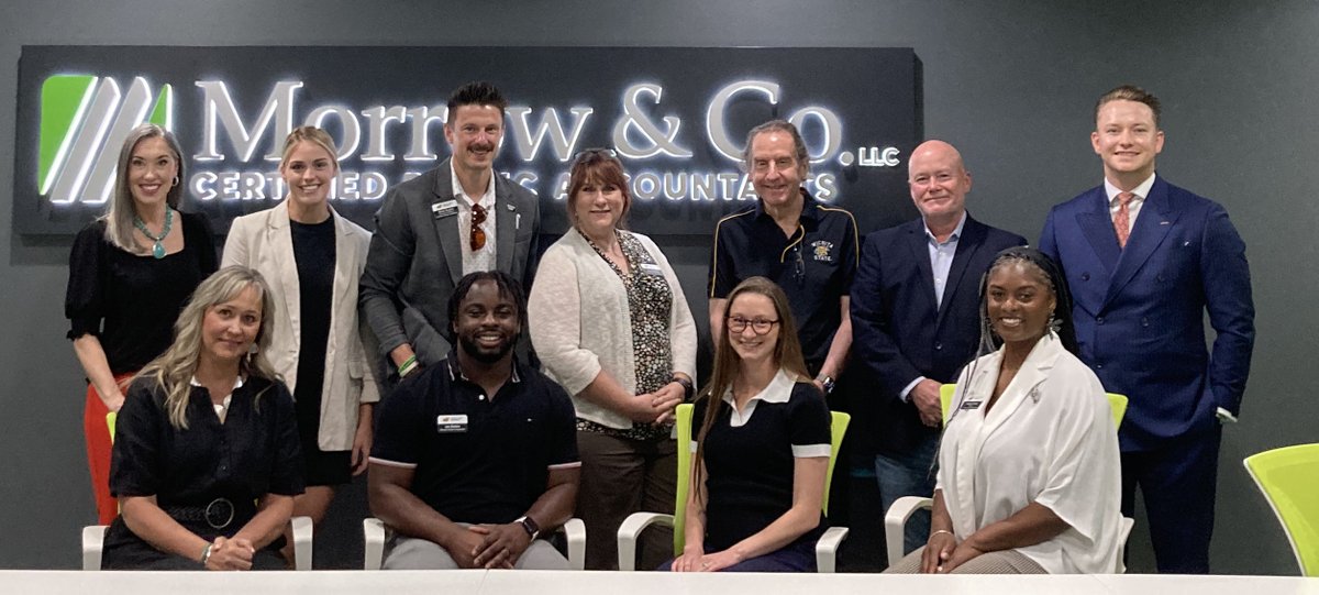 ShockerCareer's tweet image. The Shocker Career Accelerator, Barton School, and WSU faculty visited Morrow & Co. CPAs to strengthen ties and explore more ways to connect students with local opportunities. Shoutout to the Morrow team—many of them proud Shocker grads!
@BartonSchoolWSU