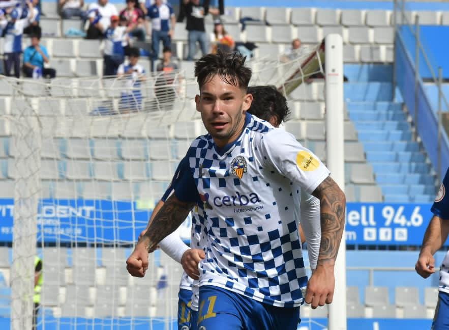 ‼️ Ja ho avança l’<a href="/adrian_arroyo/">Adrián Arroyo 🧅🥦</a>: acord tancat per al retorn de <a href="/DavidAstals/">David Astals</a> 

🙌 El del Poblenou volia jugar al <a href="/CESabadell/">CE Sabadell 🧅</a> i la <a href="/ibizaud/">UD Ibiza 🩵</a> ha donat totes les facilitats perquè fos així, com ja va fer amb <a href="/JaviLopezPinto8/">Javi Lopez Pinto</a> 

Bentornat a casa!