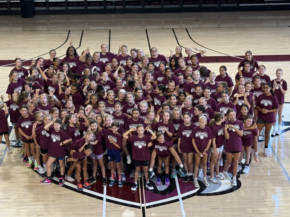 RoanokeWBB's tweet photo. A GREAT week of camp is in the books! A special THANK YOU to all our wonderful campers and counselors! https://t.co/ye6vDS0b3K